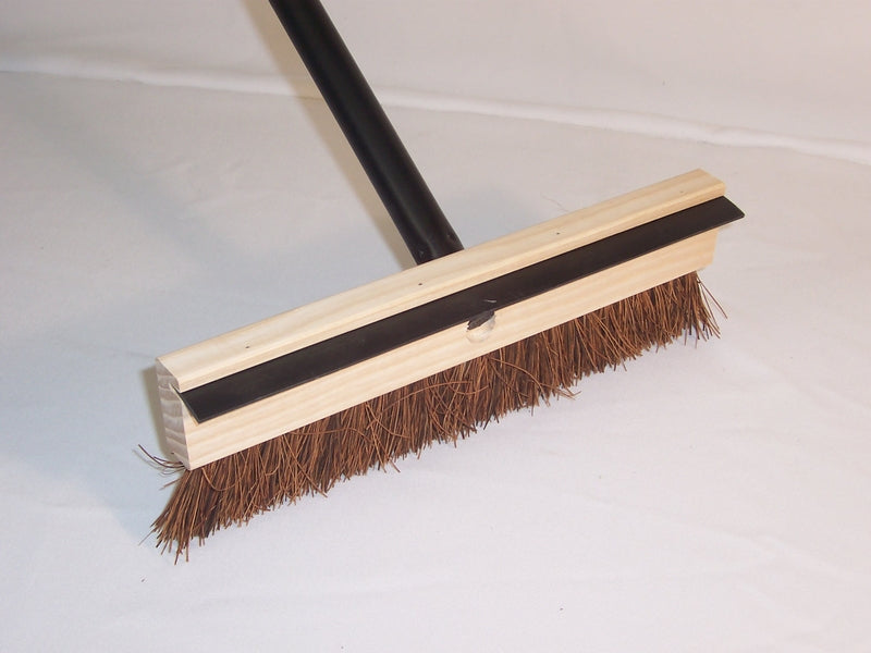 BRUSH DRIVEWAY SEALR18"
