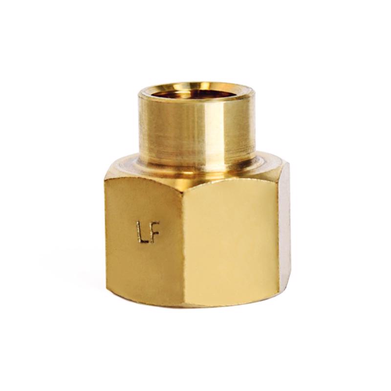 REDUCING COUPLING1/2X1/4